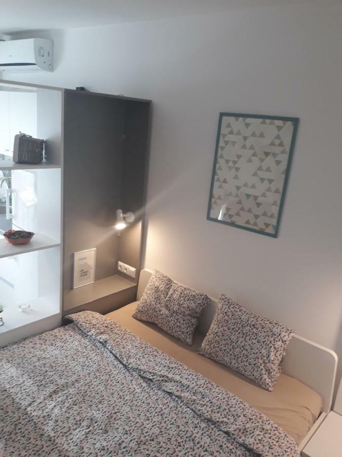 Cozy Central Studio Bucureşti Ngoại thất bức ảnh